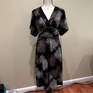 BCBGMaxazria V neck dress